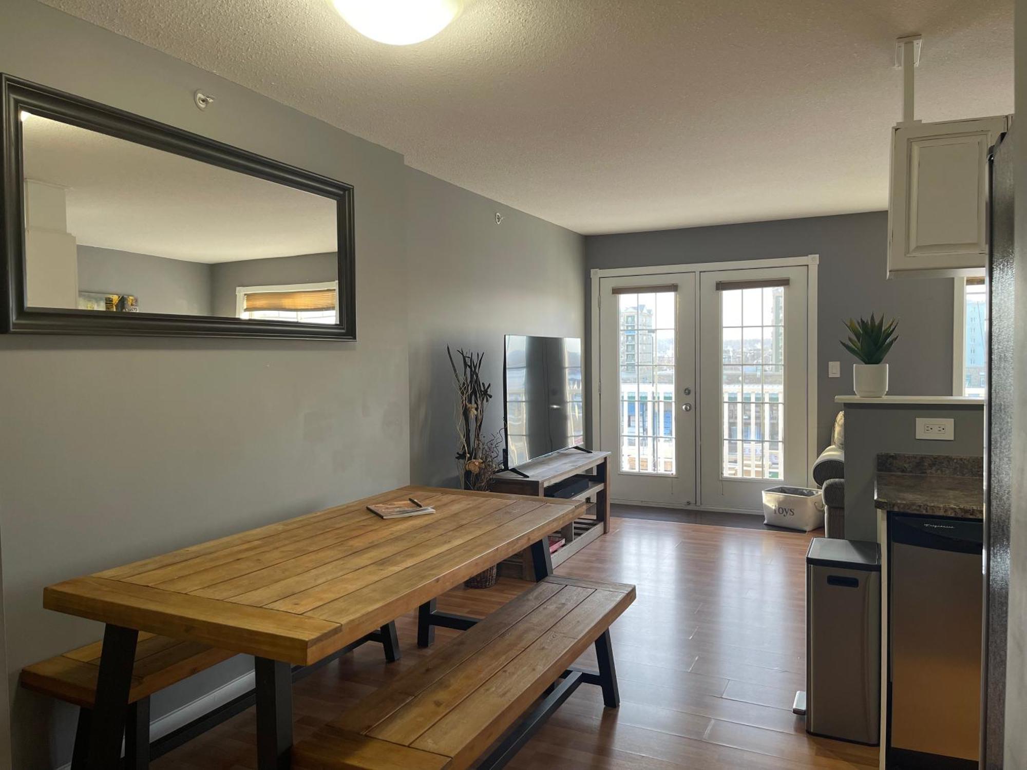 Top Floor Riverfront Condo With Stellar Sunsets! Fort Mcmurray Extérieur photo